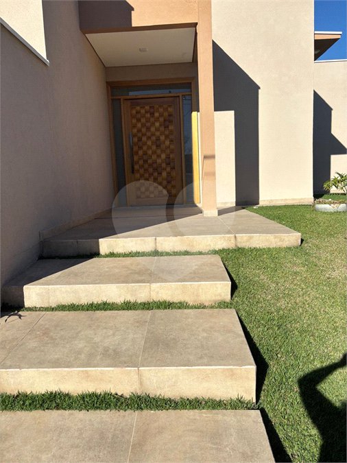 Casa à venda com 2 suítes no condomínio Mirante dos Ipês, Salto - SP