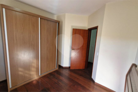 Casa/Sobrado a venda no Timburis em São Carlos