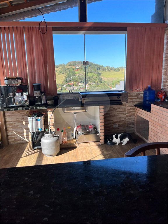 Sobrado à venda com 3 quartos, sendo 1 suíte, em Jardim Brogotá, Atibaia, SP