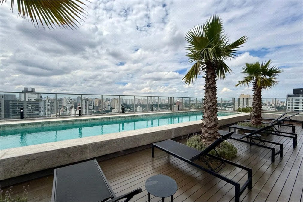 Apartamento à venda com 3 suítes em Santo Amaro, São Paulo, SP