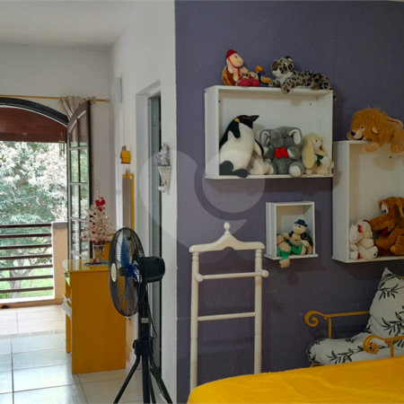 Sobrado à venda com 6 quartos, sendo 4 suítes, em Retiro das Fontes, Atibaia, SP