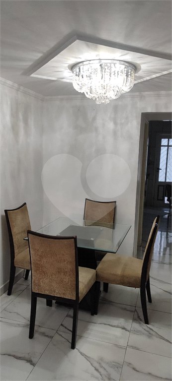 Casa à venda com 3 quartos, sendo 1 suíte,  em Chácara das Flores, Mogi das Cruzes, SP