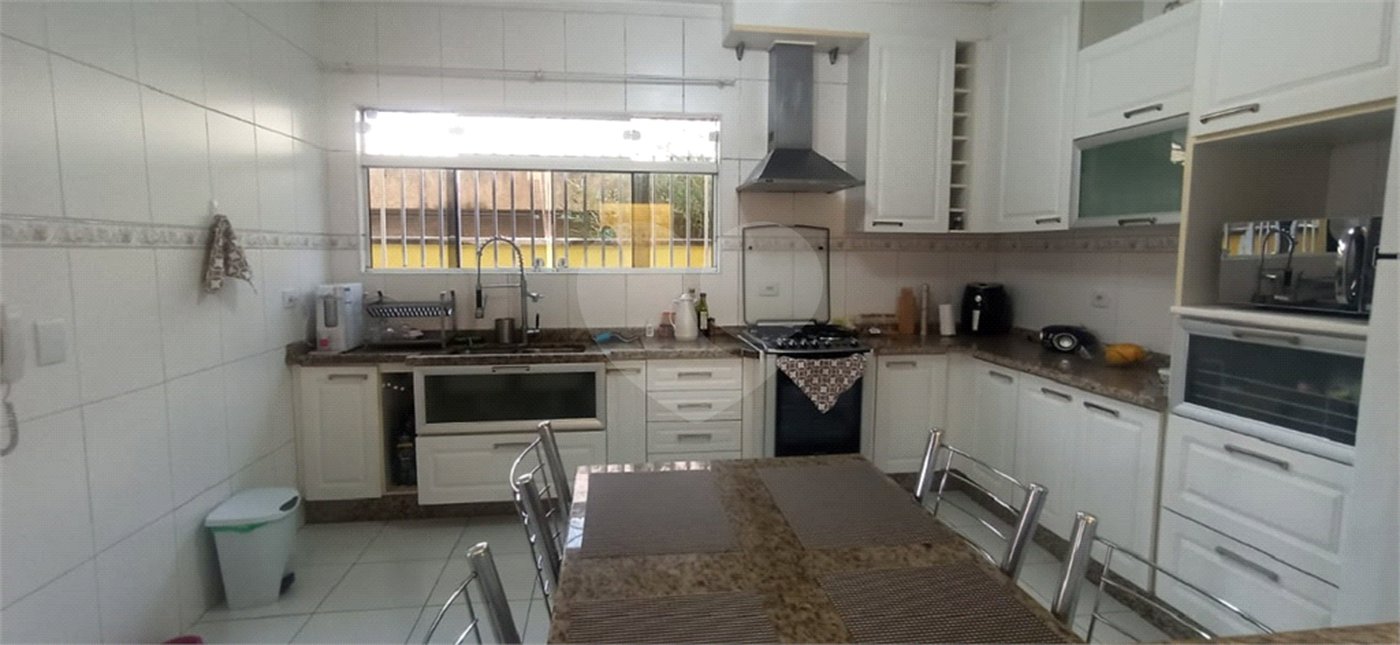 Sobrado à venda com 3 suítes em Vila Mazzei, São Paulo, SP