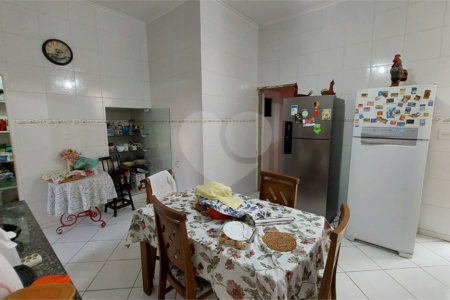 Casa à venda com 6 quartos, sendo 3 suítes, em Grajaú, Rio de Janeiro, RJ