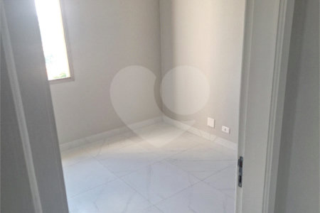 Apartamento à venda com 2 quartos em Jardim Iracema, São Paulo, SP