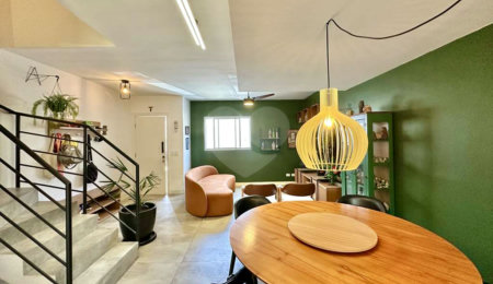 Casa à venda com 3 quartos, sendo 1 suíte,  no condomínio Villaggio Viana, Cotia - SP