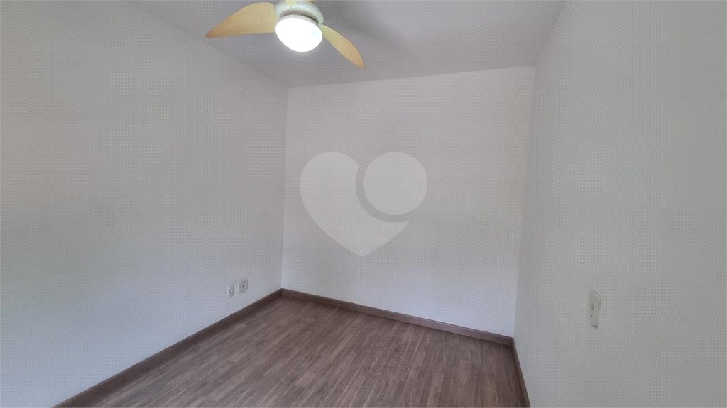 Casa à venda com 3 quartos, sendo 1 suíte,  no condomínio Residencial Villagio, São Paulo - SP