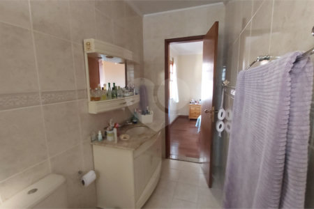 Sobrado à venda com 7 quartos, sendo 2 suítes, em Jardim Marajoara, São Paulo, SP
