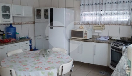 Casa Térrea à venda com 3 quartos, sendo 2 suítes,  em Vila Maria Helena, Indaiatuba, SP