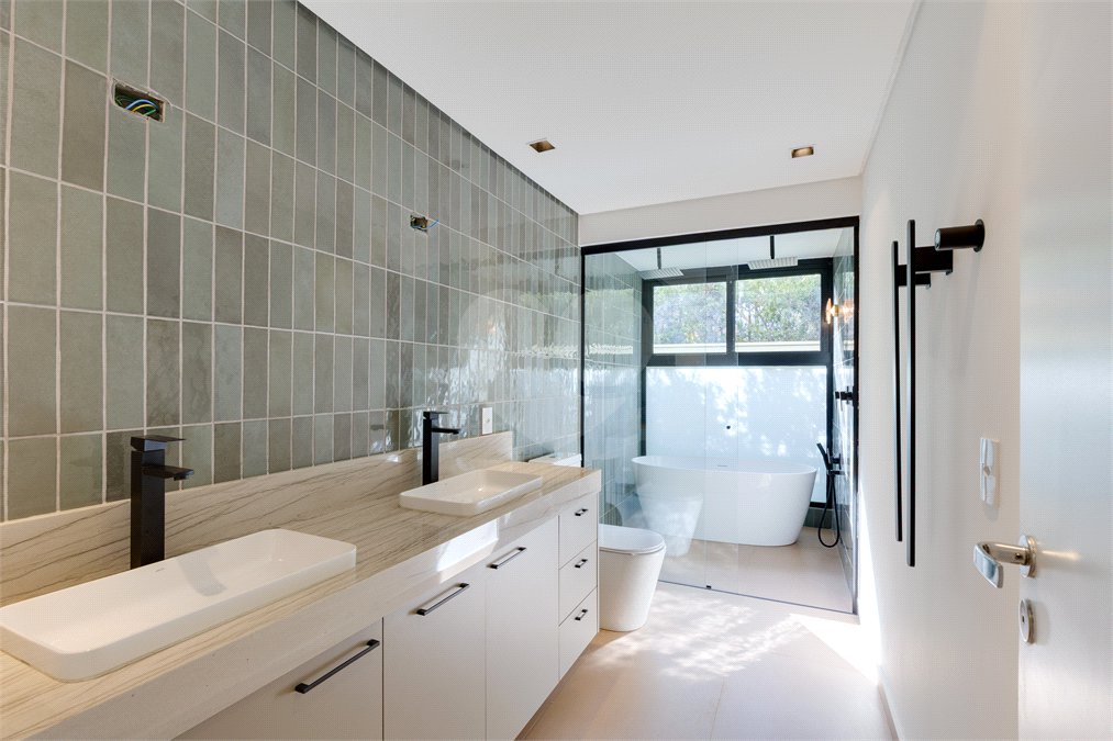 Apartamento à venda com 3 suítes em Chácara Santo Antônio, São Paulo, SP