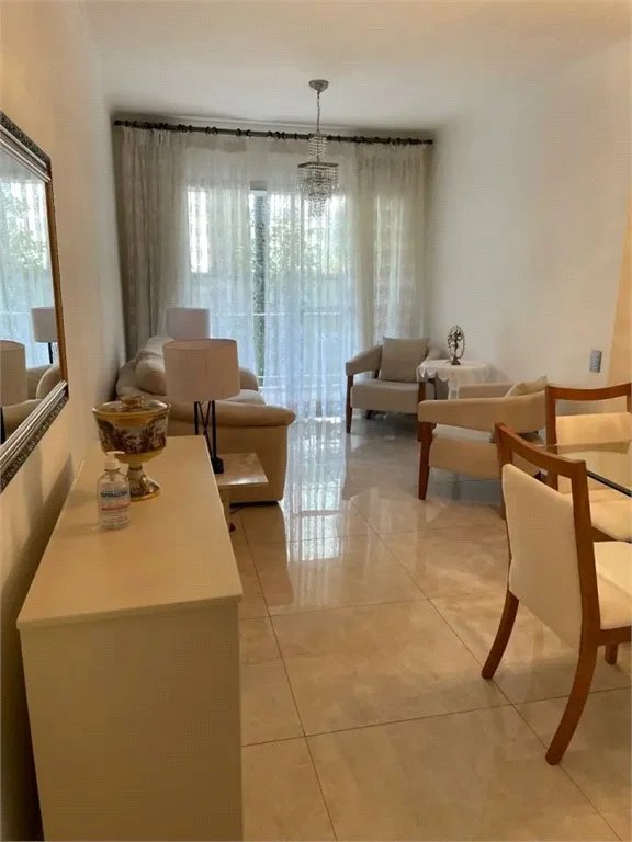 Apartamento à venda com 3 quartos, sendo 1 suíte, em Jardim Colombo, São Paulo, SP