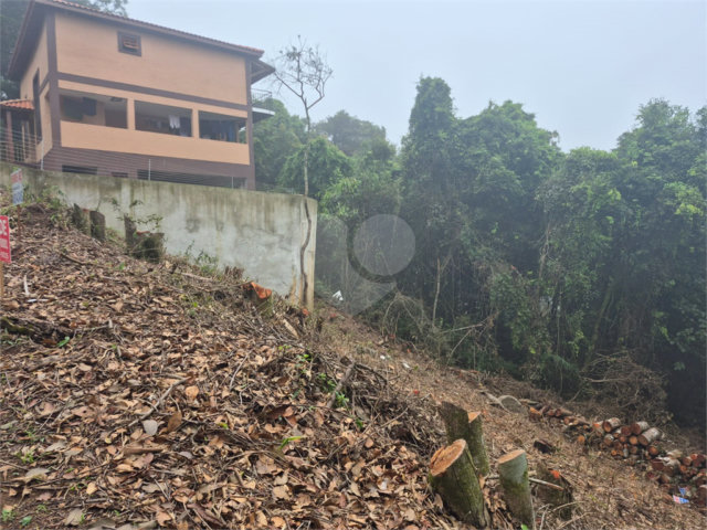 Terreno à venda no condomínio Parque Imperial da Cantareira, Mairiporã - SP