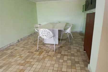 Casa à venda com 5 quartos, sendo 3 suítes, em Vila Santista, Atibaia, SP