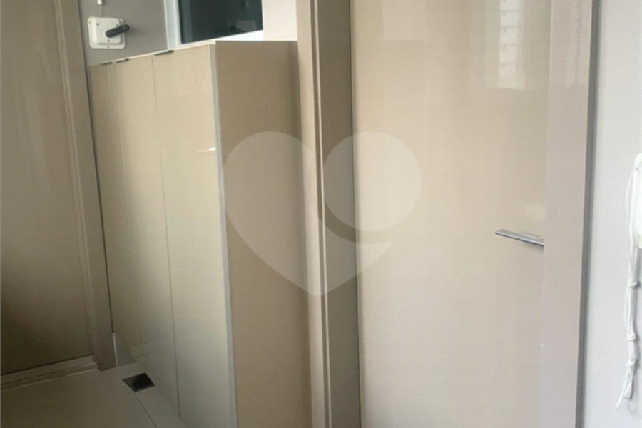 Apartamento à venda com 3 quartos, sendo 2 suítes, em Higienópolis, São Paulo, SP