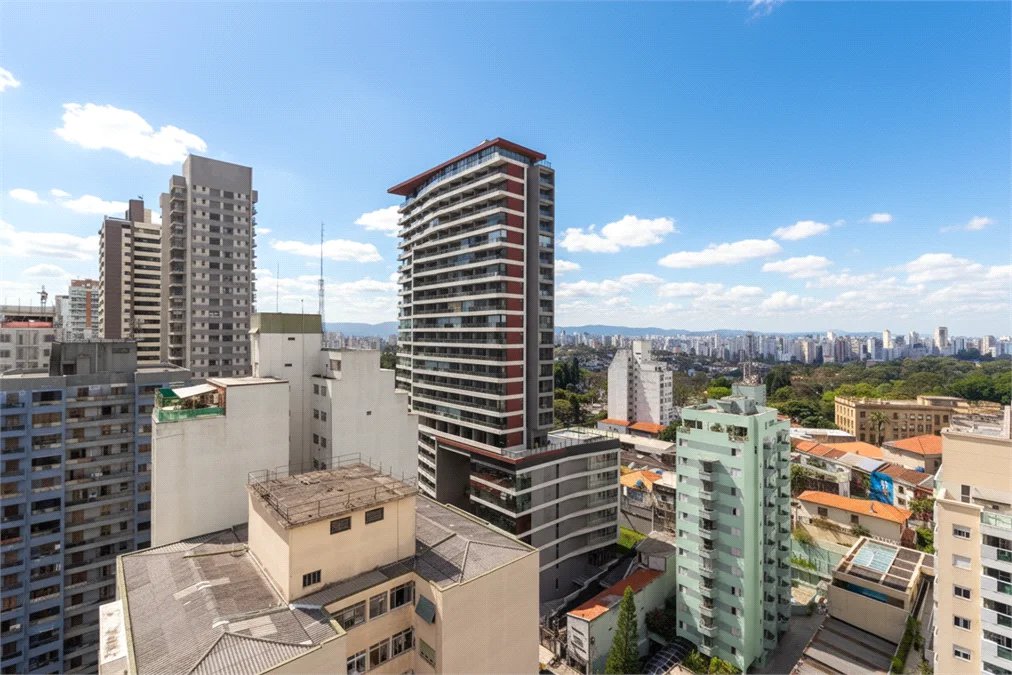 Cobertura à venda com 3 quartos, sendo 1 suíte, em Pinheiros, São Paulo, SP