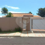 Casa à venda com 4 quartos, sendo 2 suítes, em Jardim Adalgisa, Araraquara, SP