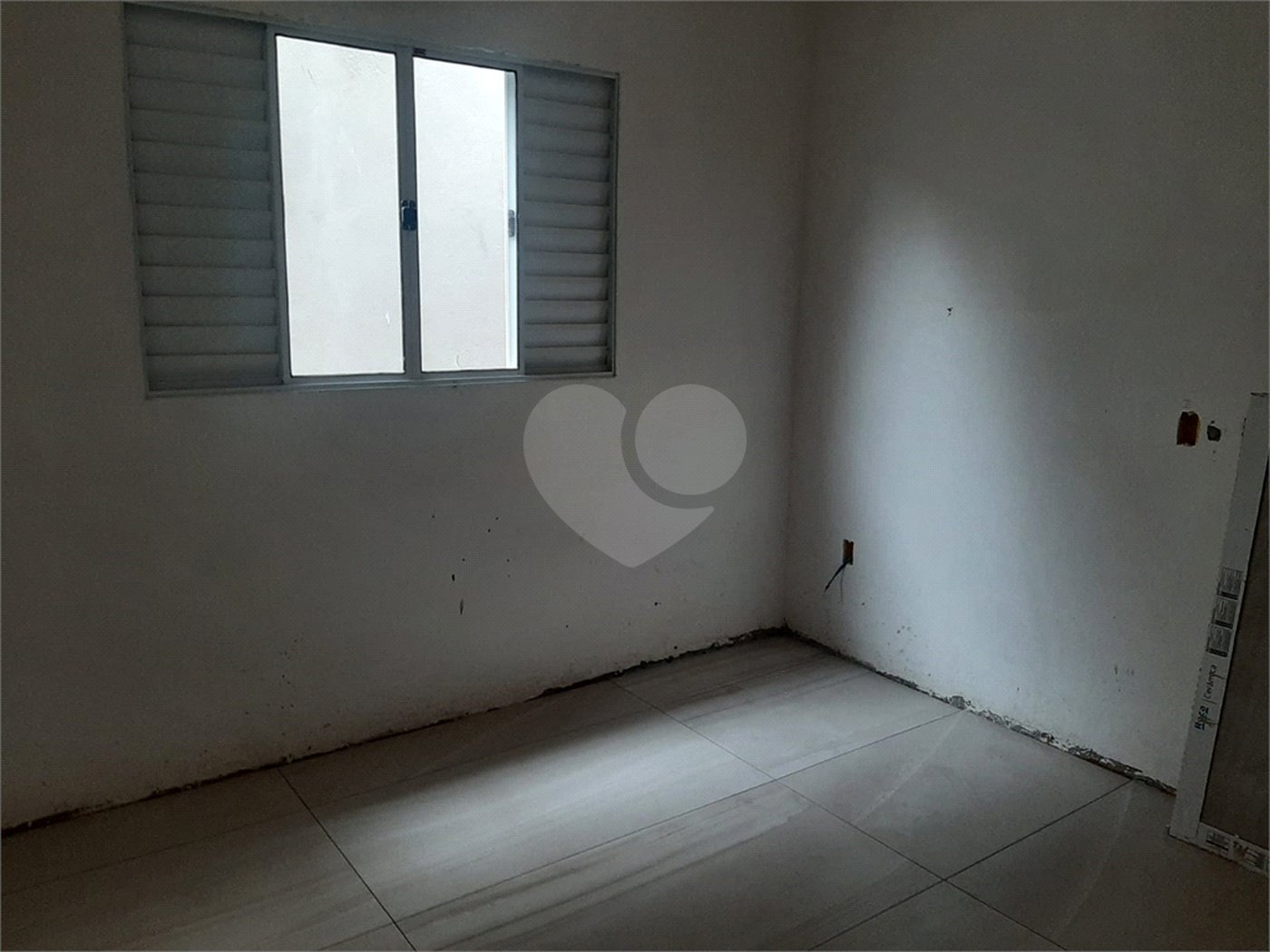 Casa à venda com 2 quartos, sendo 1 suíte, em Bosque dos Eucaliptos, São José dos Campos, SP