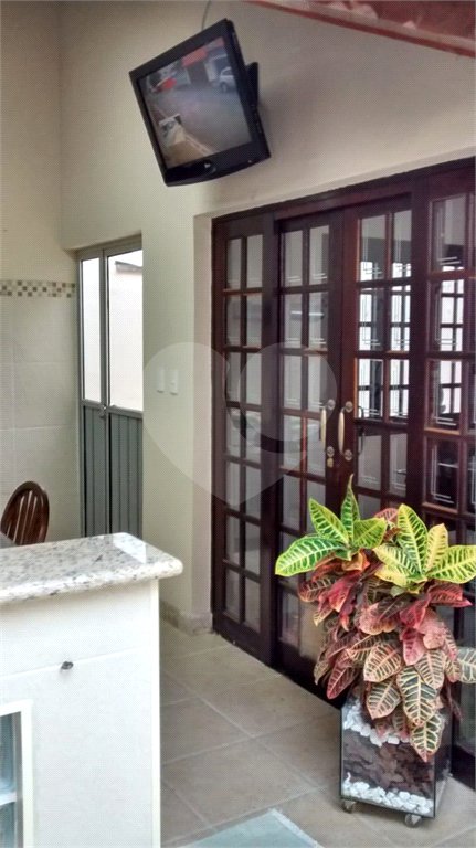 Casa à venda com 2 quartos em Vila Suissa, Mogi das Cruzes, SP