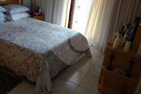 Sobrado à venda com 3 quartos, sendo 1 suíte, em Vila Medeiros, São Paulo, SP