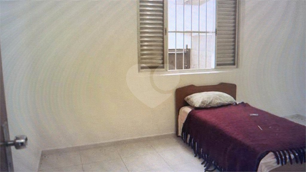 Casa à venda com 5 quartos, sendo 1 suíte, em Cidade Vargas, São Paulo, SP