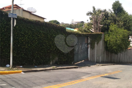 Casa à venda com 3 quartos, sendo 1 suíte,  em Vila Oliveira, Mogi das Cruzes, SP
