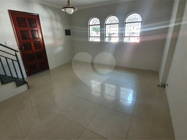 Sobrado à venda com 3 quartos, sendo 1 suíte,  em Horto, São Paulo, SP