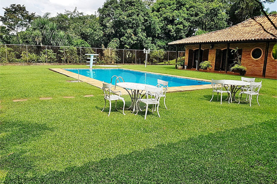 Casa à venda com 4 suítes no condomínio Chácara Jaraguá, São Paulo - SP