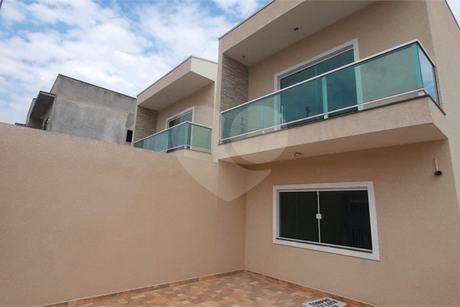 Sobrado à venda com 3 quartos, sendo 1 suíte, em Laranjeiras, Caieiras, SP