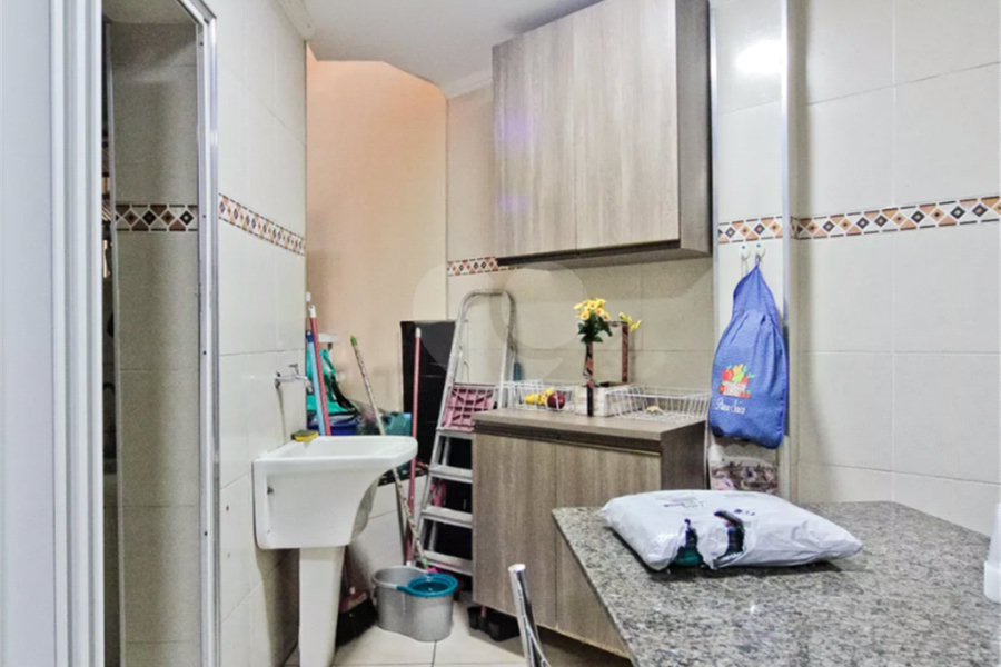 Salão à venda ou para alugar com 3 quartos, sendo 1 suíte, em Jardim Monjolo, São Paulo, SP