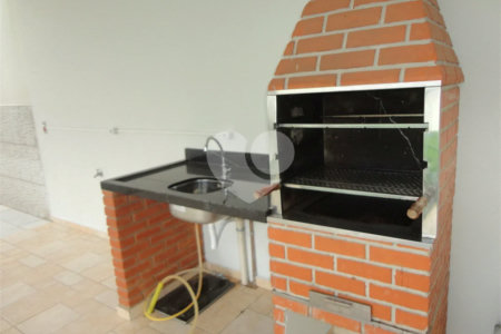 Casa de Vila à venda com 3 suítes em João Xxiii, Vinhedo, SP
