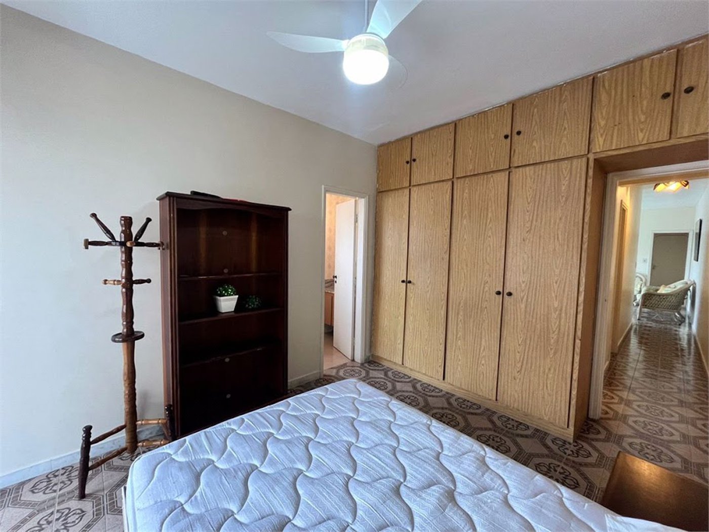 Apartamento Residencial à venda, Enseada, Guarujá - AP0481.