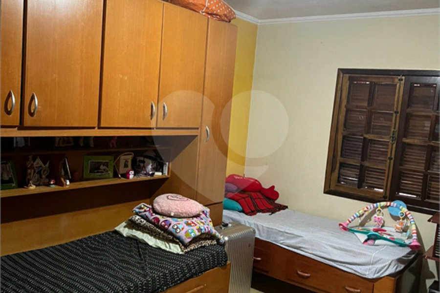 Sobrado à venda com 3 quartos, sendo 1 suíte, em Parque Edu Chaves, São Paulo, SP