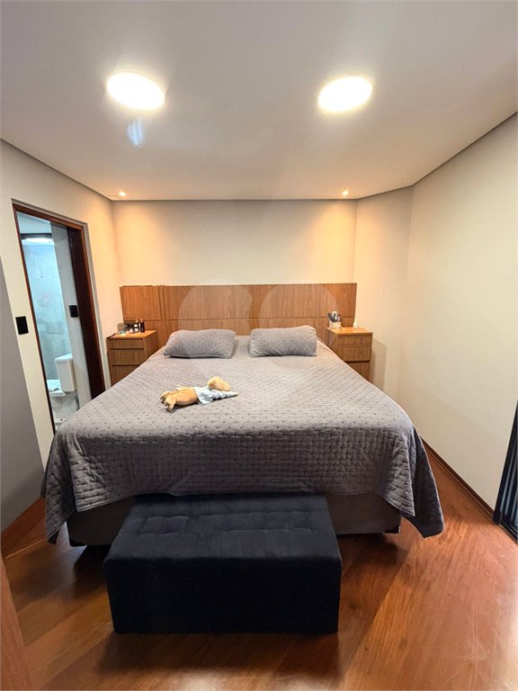 Apartamento à venda com 3 quartos, sendo 1 suíte,  em Vila Paulicéia, São Paulo, SP