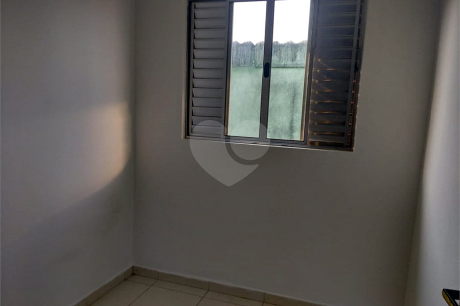 Sobrado à venda com 5 quartos em Artur Alvim, São Paulo, SP