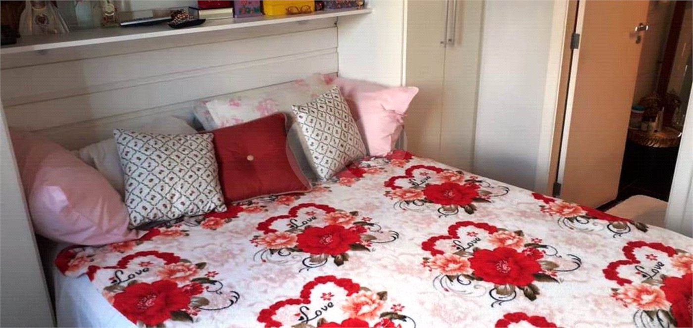 Casa à venda com 3 quartos, sendo 1 suíte, no condomínio Villagio de Lucca II, São Paulo - SP