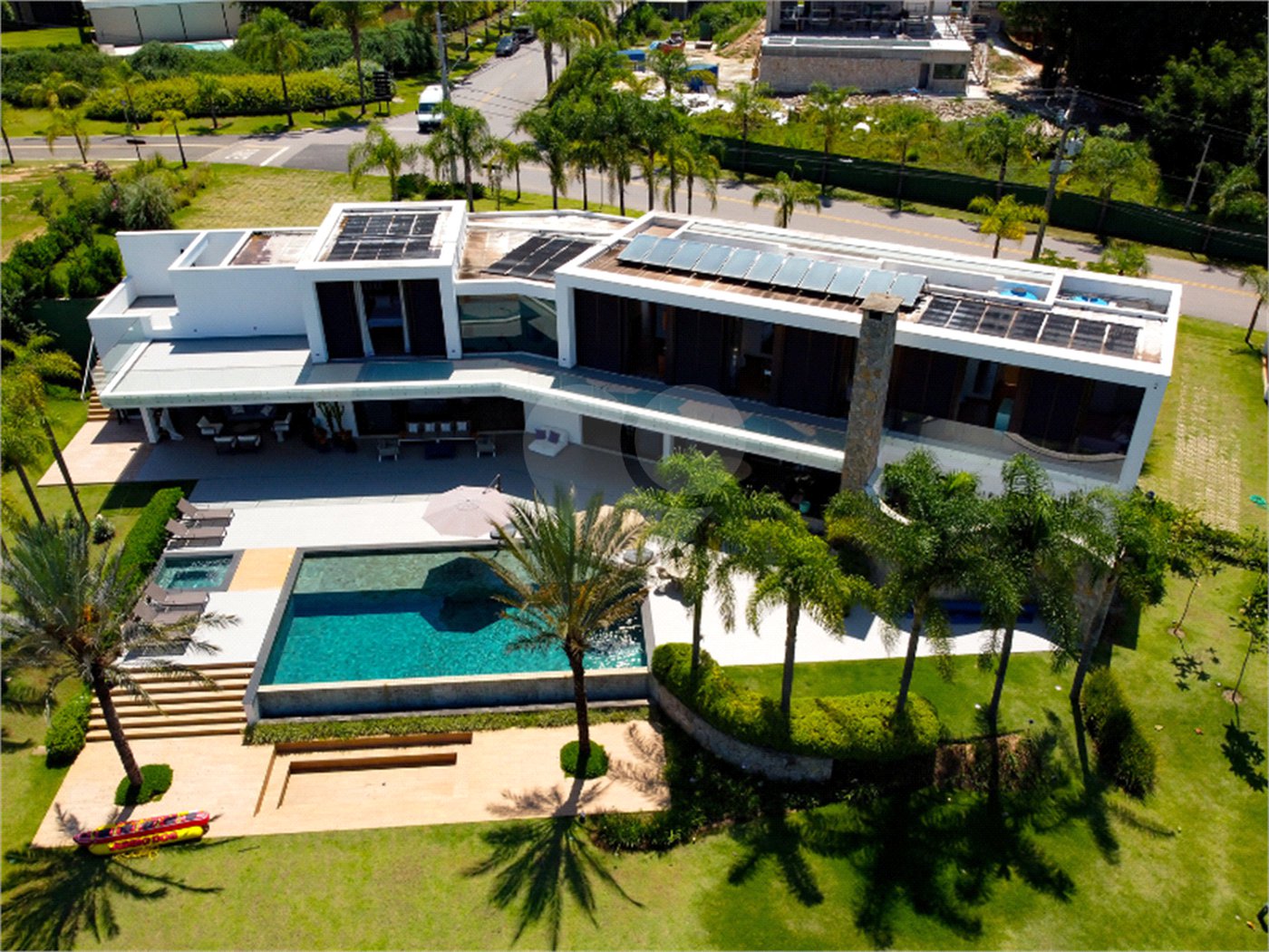 Casa à venda com 6 suítes no condomínio Fazenda Vila Real, Itu - SP