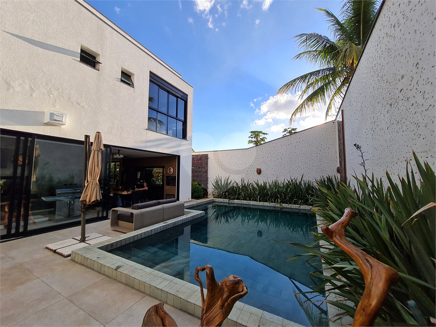 Casa à venda com 4 suítes no condomínio Lago da Boa Vista, Sorocaba - SP