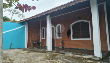 Casa à venda com 2 quartos, sendo 1 suíte, em Gaivota, Itanhaém, SP
