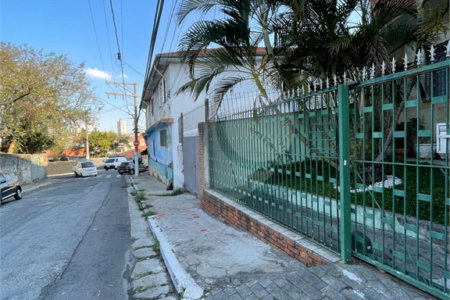 Sobrado à venda com 5 quartos, sendo 1 suíte,  em Vila Gustavo, São Paulo, SP