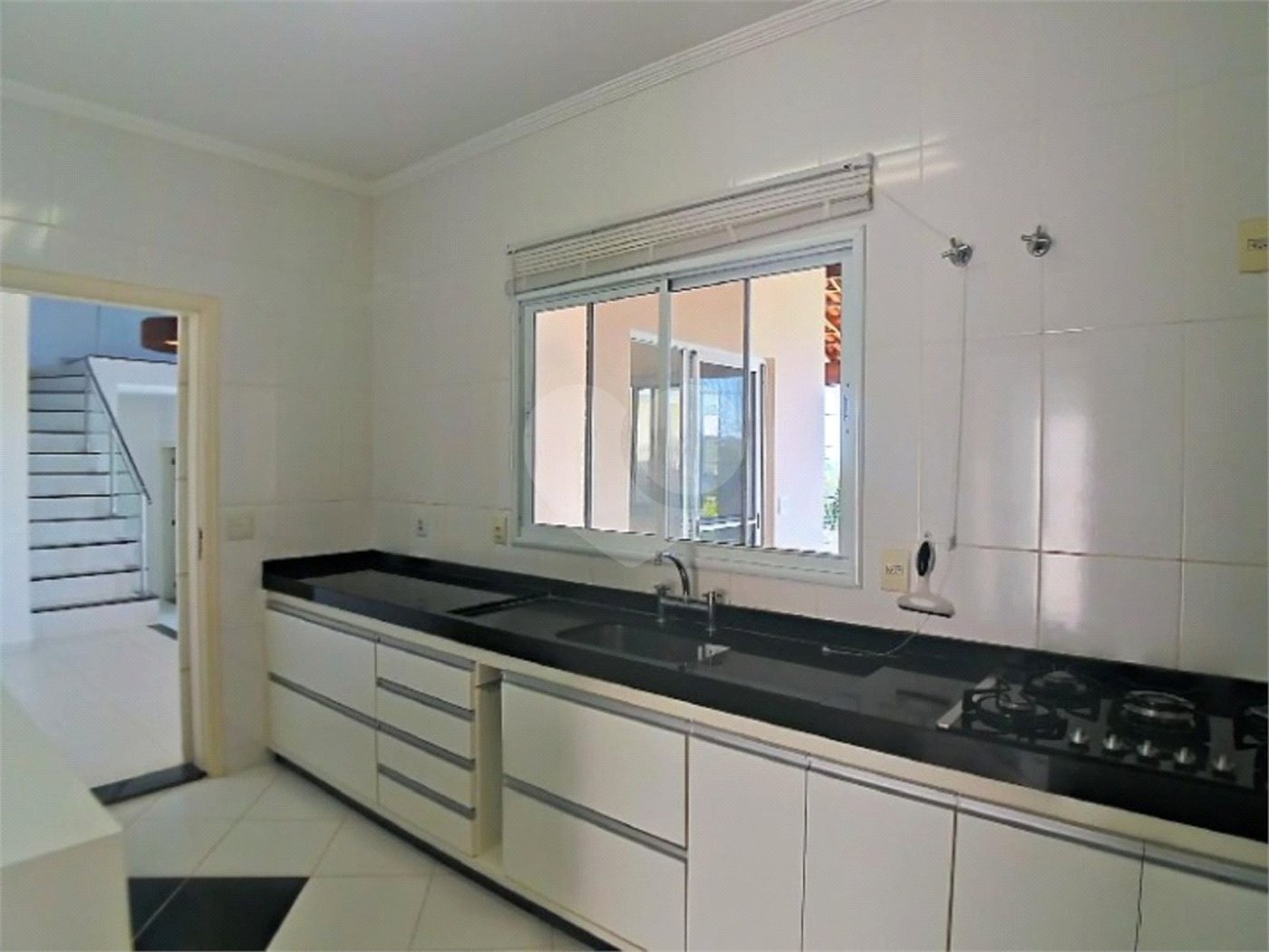 Casa à venda com 3 suítes no condomínio Terras de São Francisco, Vinhedo - SP