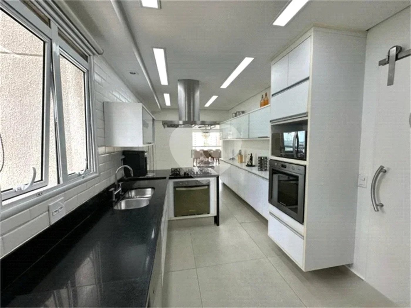Apartamento à venda com 3 suítes em Santana, São Paulo, SP