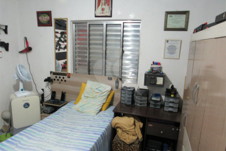 Sobrado à venda com 1 quarto, sendo 2 suítes, em Jardim das Oliveiras, São Paulo, SP