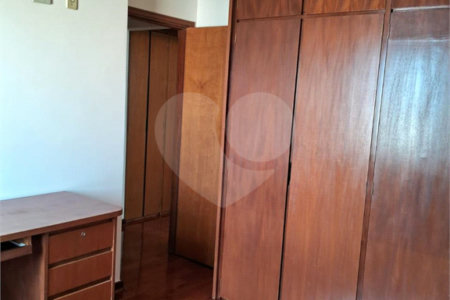 Apartamento à venda com 2 quartos, sendo 1 suíte, no Centro, Araraquara, SP