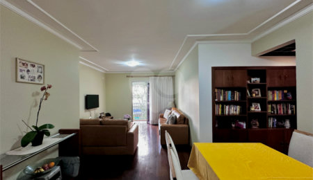 Apartamento à venda com 3 quartos, sendo 1 suíte,  em Vila Sofia, São Paulo, SP