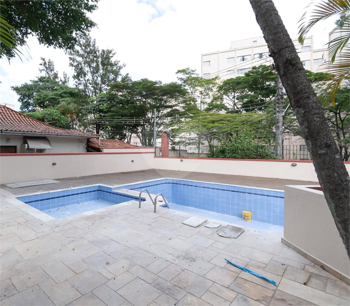Apartamento à venda com 3 quartos, sendo 1 suíte, em Jardim Marajoara, São Paulo, SP