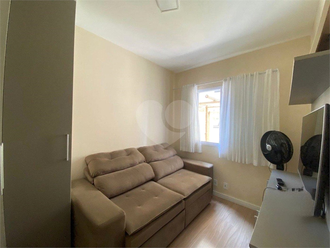 Apartamento à venda com 2 quartos, sendo 1 suíte,  em Aparecidinha, Sorocaba, SP