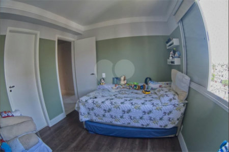 Apartamento à venda com 3 suítes em Cidade São Francisco, São Paulo, SP