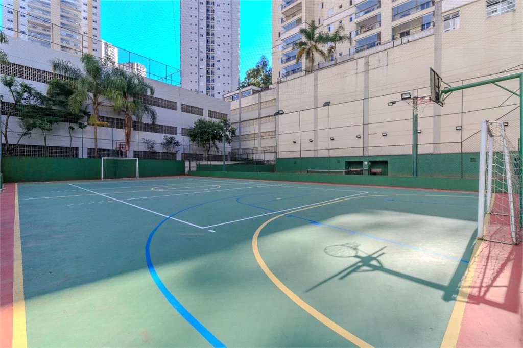 Apartamento à venda com 2 quartos, sendo 1 suíte,  em Vila Andrade, São Paulo, SP