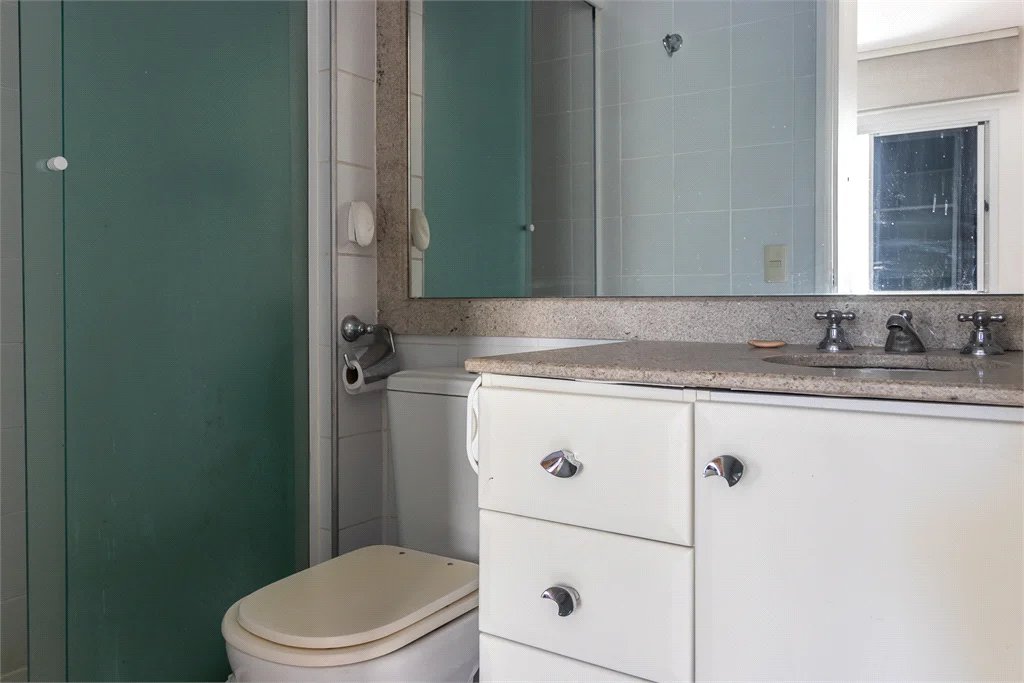 Apartamento à venda ou para alugar com 1 suíte em Pinheiros, São Paulo, SP