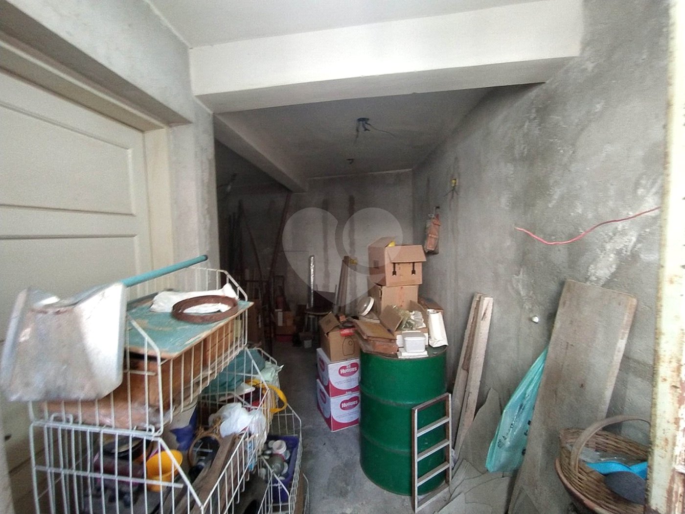 Casa à venda com 6 quartos, sendo 2 suítes, em Chora Menino, São Paulo, SP